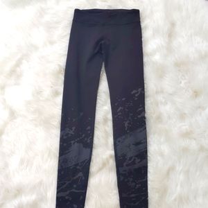 NWOT Athleta iridescent paint splatter tights
